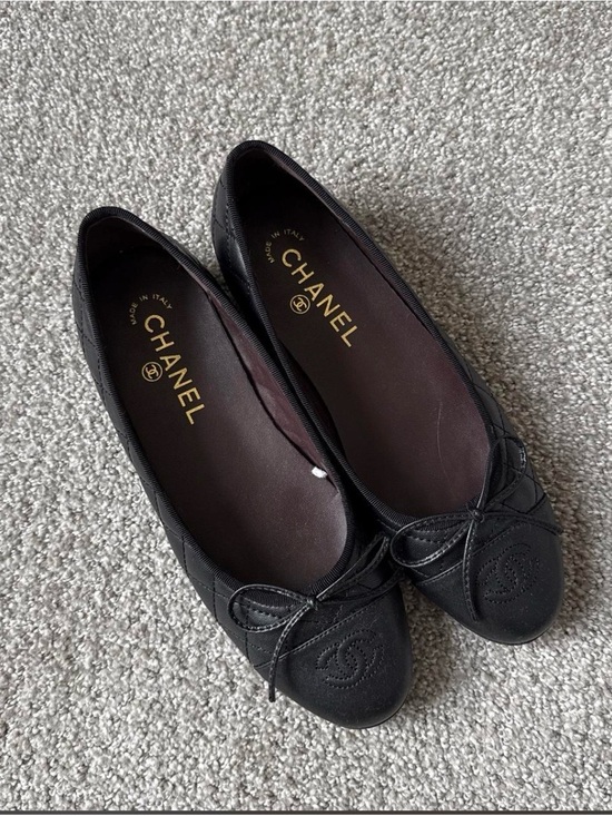 CHANEL Shoes - CHANEL Black Quilted CC Logo Ballet Flats
